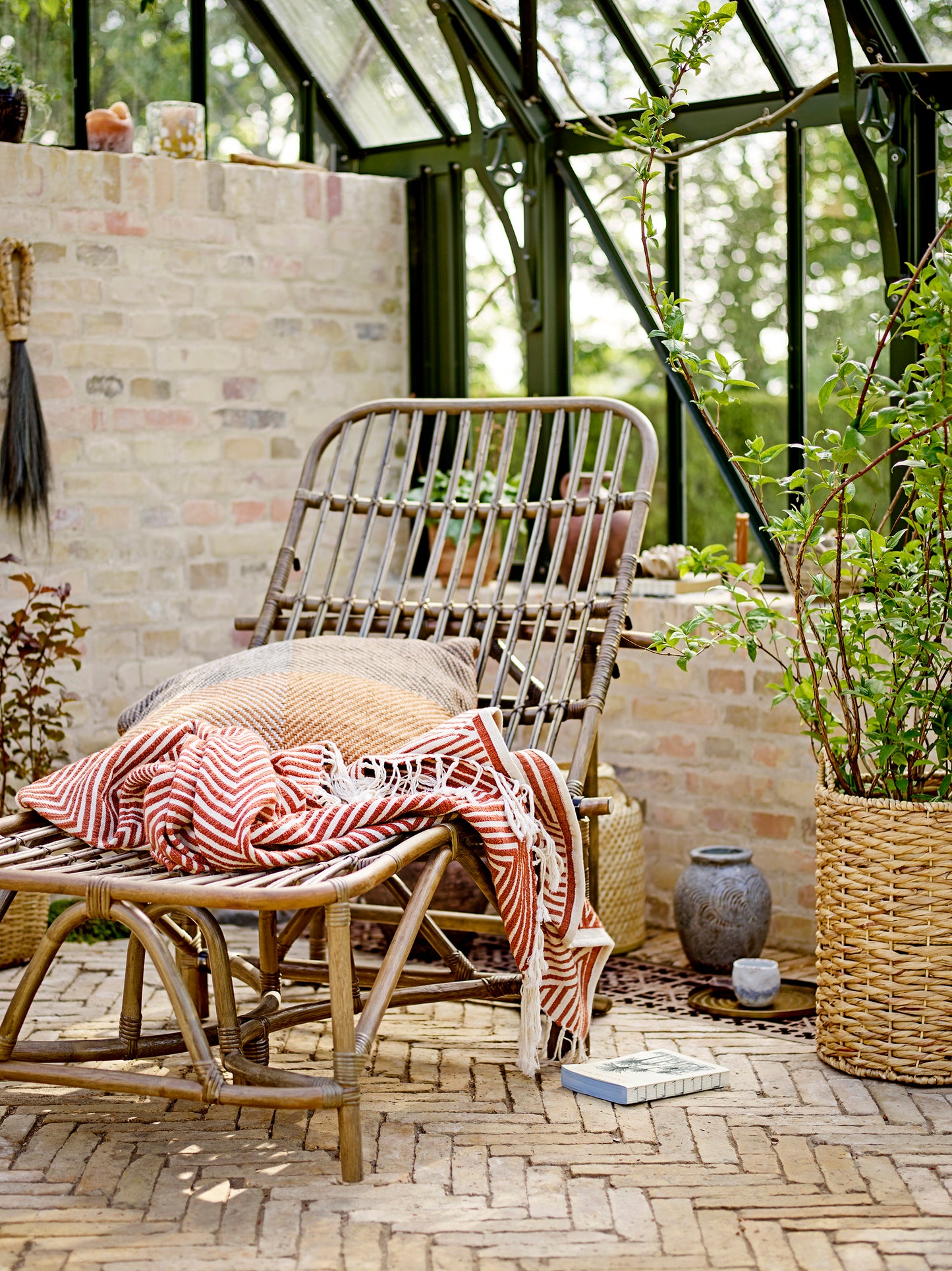 Liegestuhl Dione, Braun, Rattan
